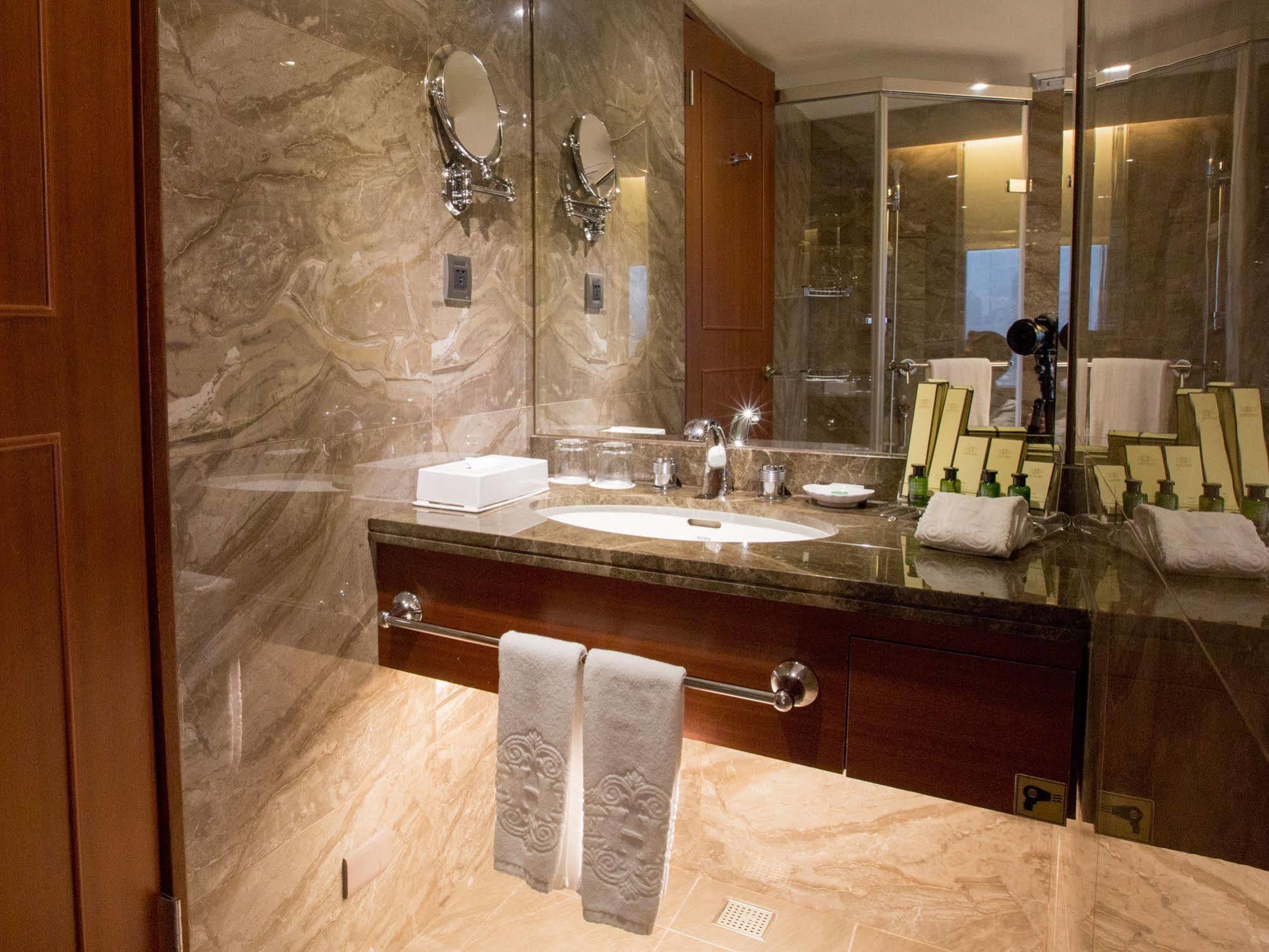 Taipei City Hotel
